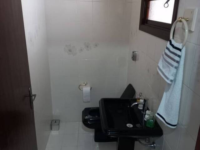 Casa para Venda em São José dos Campos - 5