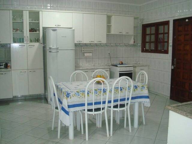 Casa para Venda em São José dos Campos - 4